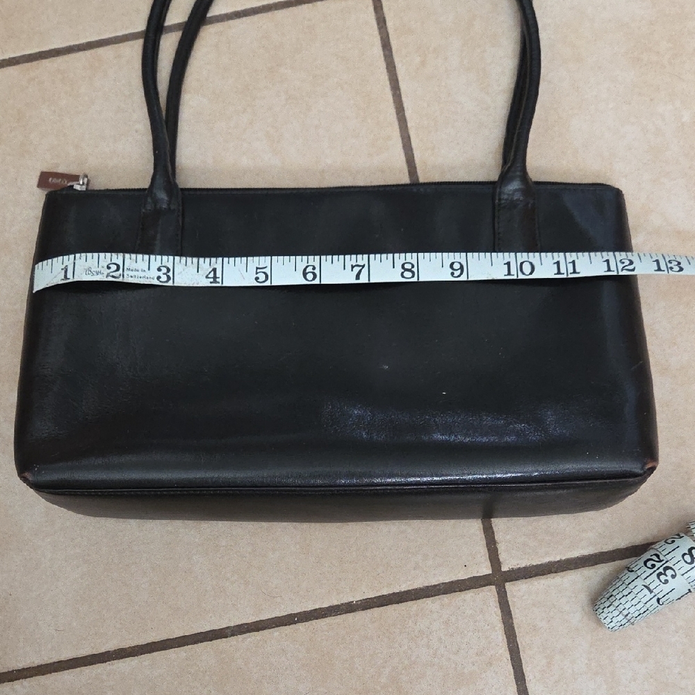 Hobo Black Leather Handbag - Picture 15 of 16
